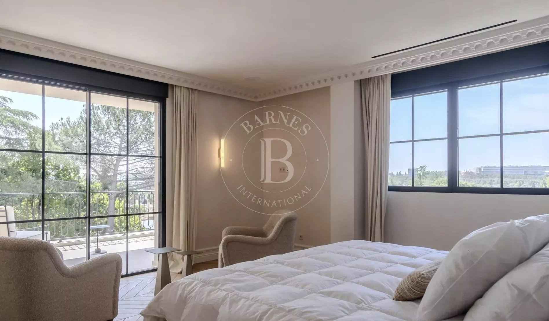 04ccef93de5c1d0825e9497785e2f4c9 c566c91172 1896 original - Attribut alt par défaut.