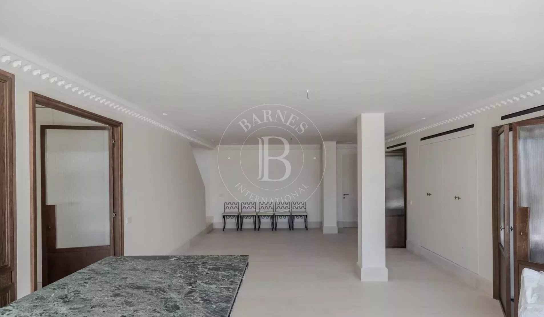 5879f0da747d8ad4ae77c6a690da4193 ba20ce8c98 1906 original - Attribut alt par défaut.