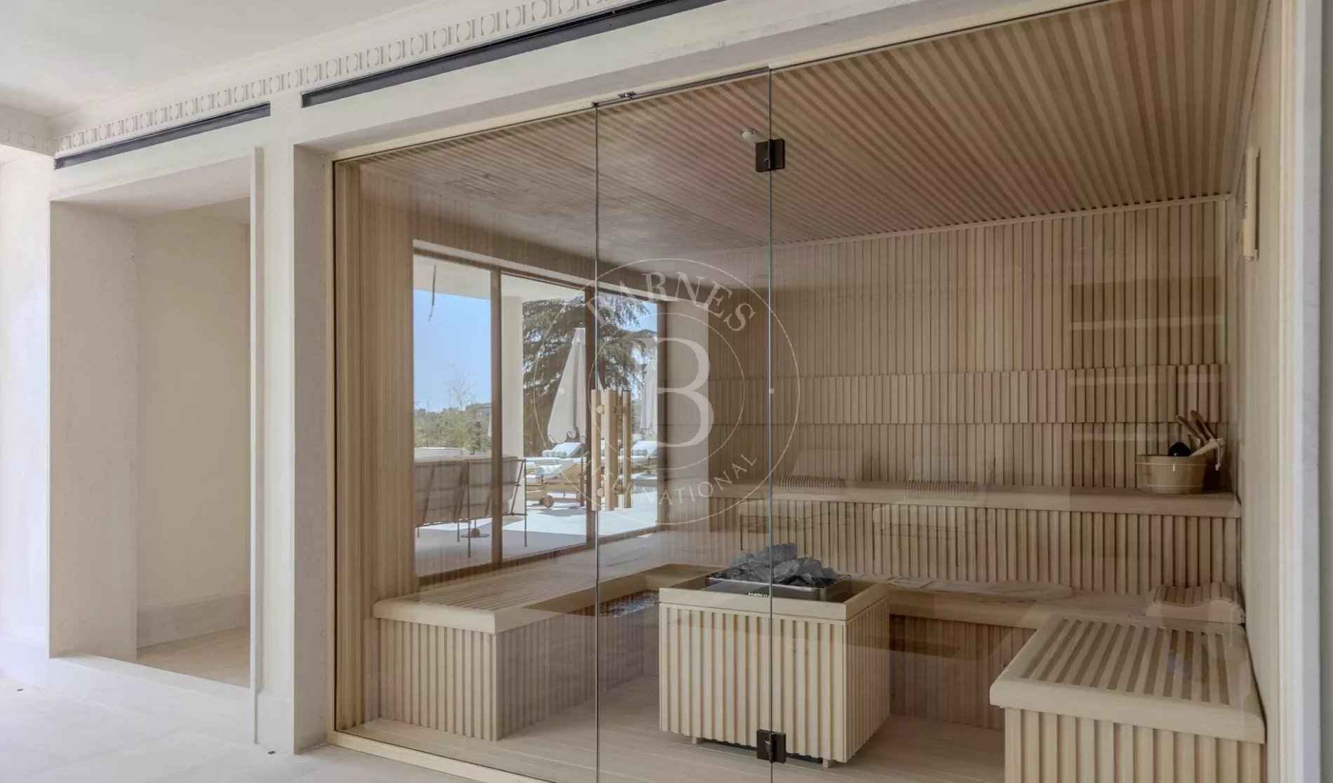 E0b300f83cb12dd18461d827c92819d2 703fbd17bb 1900 original - Attribut alt par défaut.