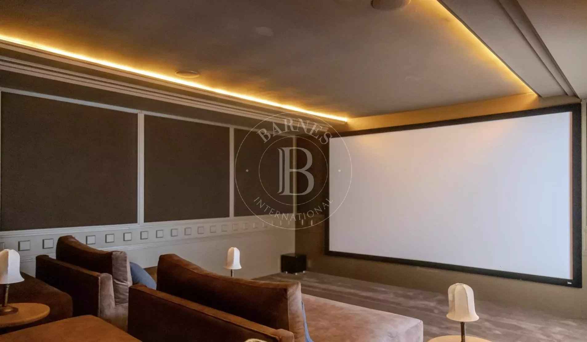 0a43ed13db4375a12fe1d445d8c742ea 33c6d13bdb 1906 original - Attribut alt par défaut.