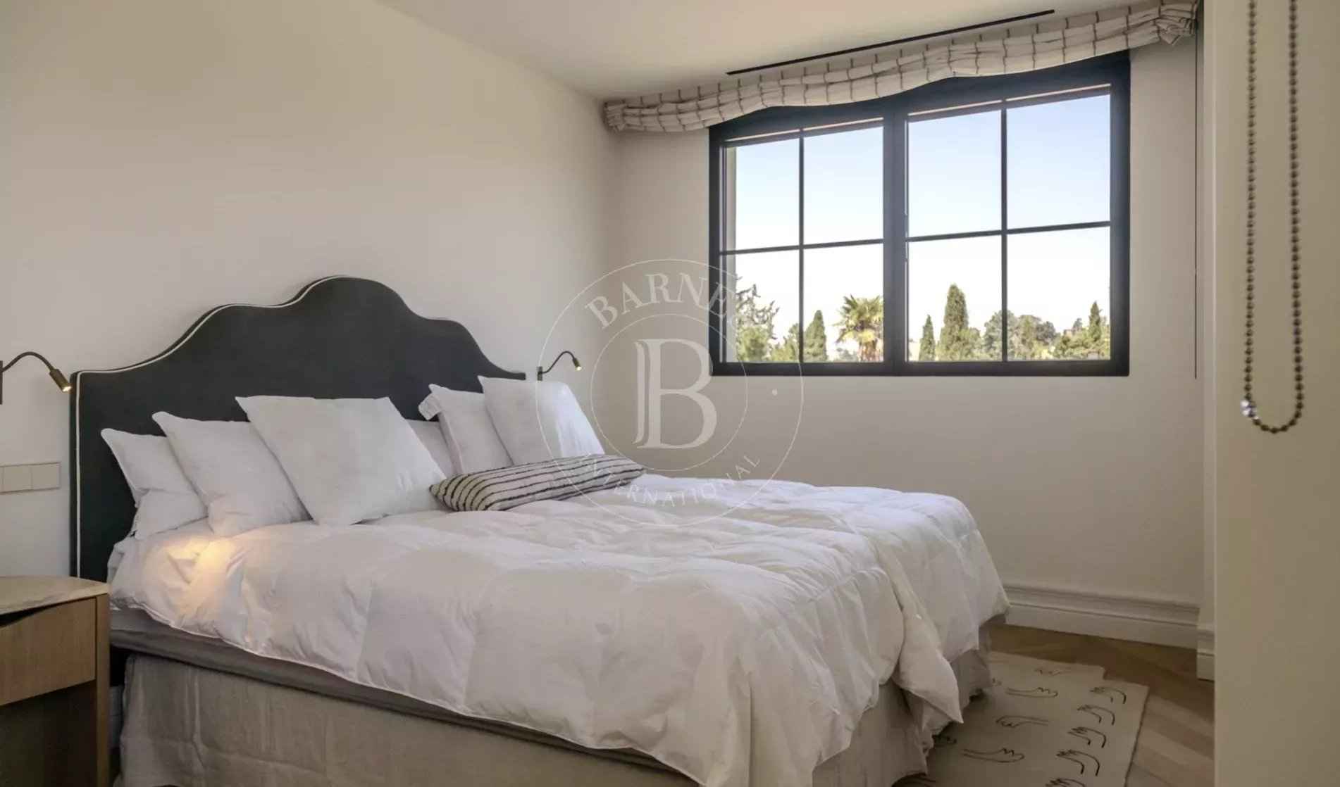 D08750bf525f368ed483ce43e5fa7bd3 6cde1ccc38 1902 original - Attribut alt par défaut.