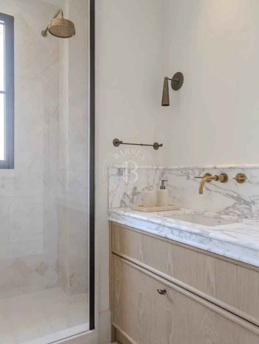 C33e264ce00261b61e55fdac267118ea 29c2a02a05 1104 original - Attribut alt par défaut.