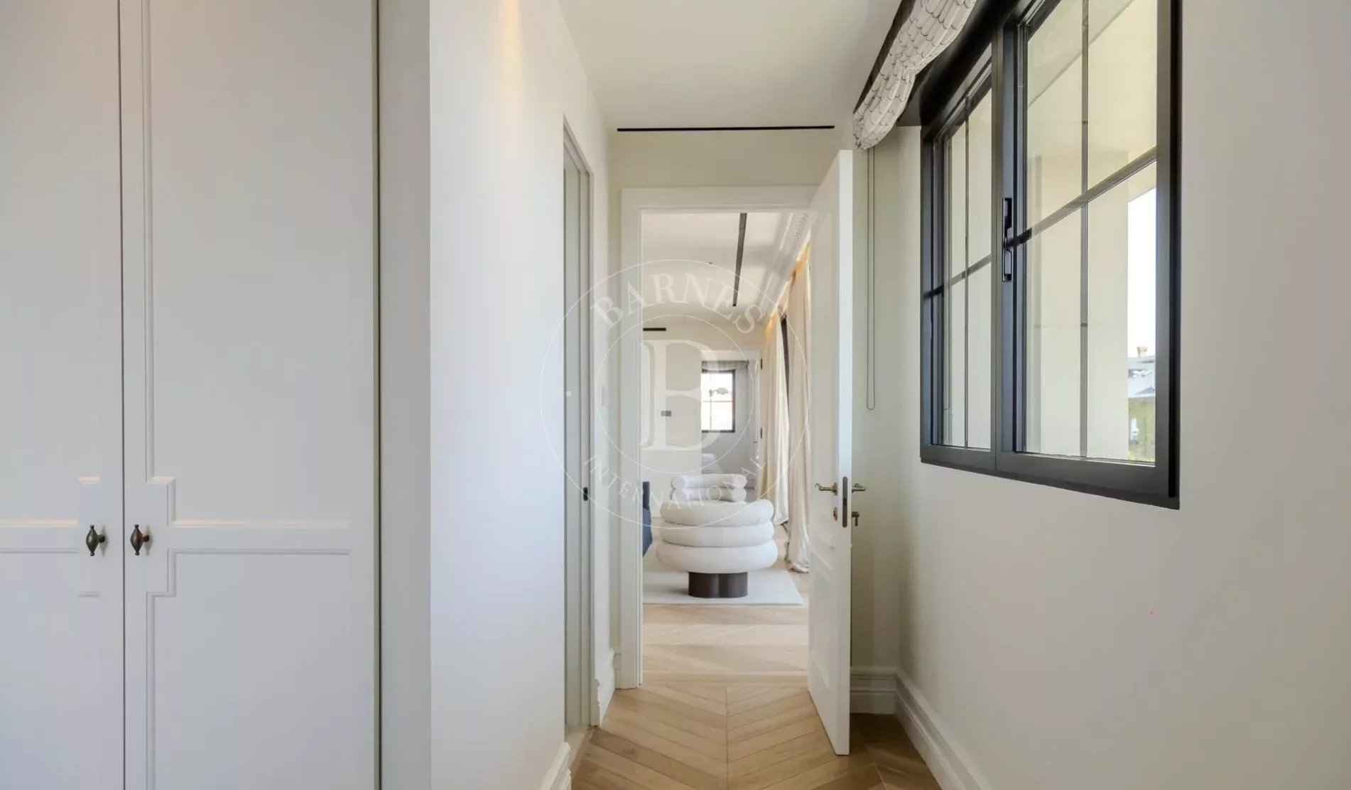 B6741c5db6051d70f84f8c7c41a0c263 b053733fa5 1902 original - Attribut alt par défaut.