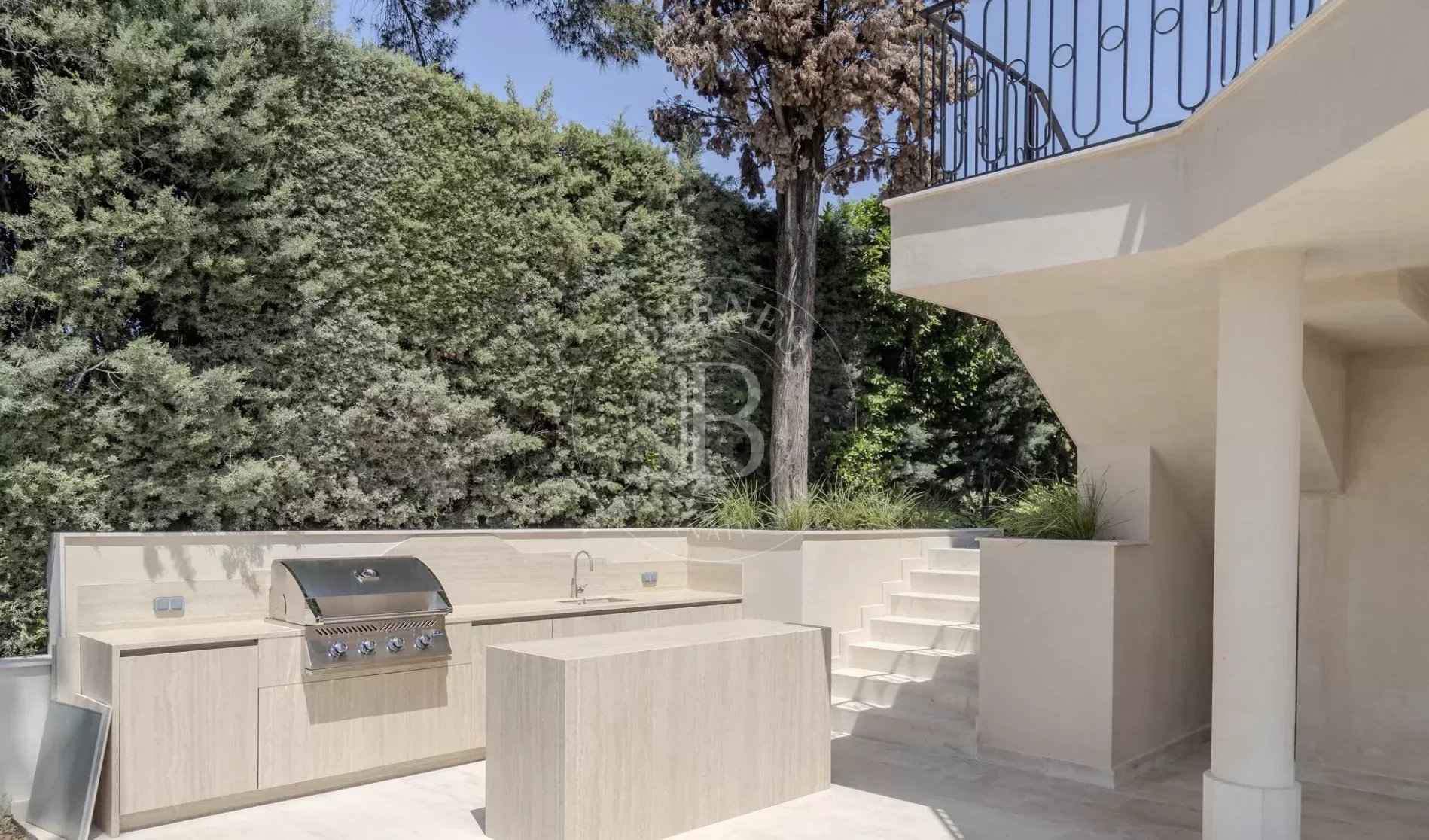 7003c062c8009f76d8b71ea2e393b2a7 2a38327f01 1898 original - Attribut alt par défaut.