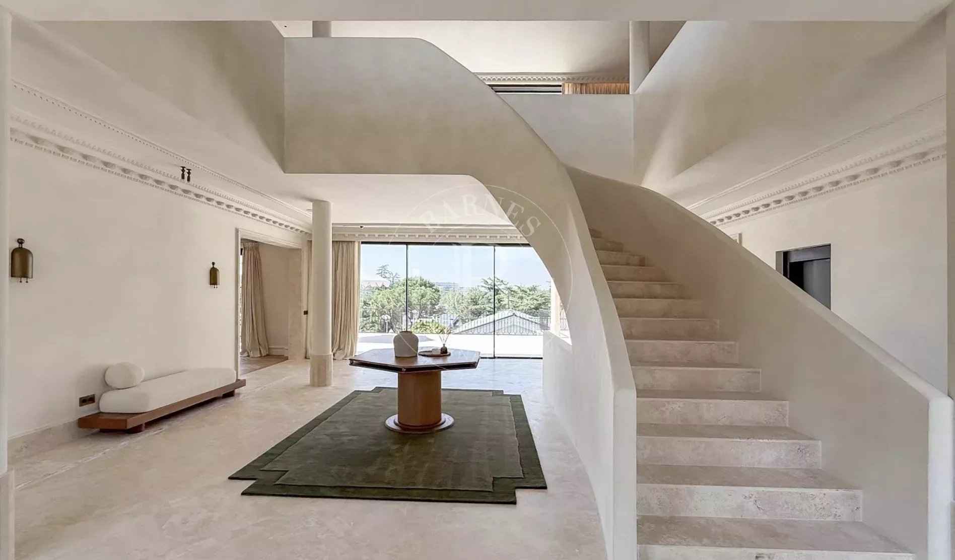 C77bc48c7c3ab94d49c7e23a96d50ae8 a0d2bf3d2d 1896 original - Attribut alt par défaut.