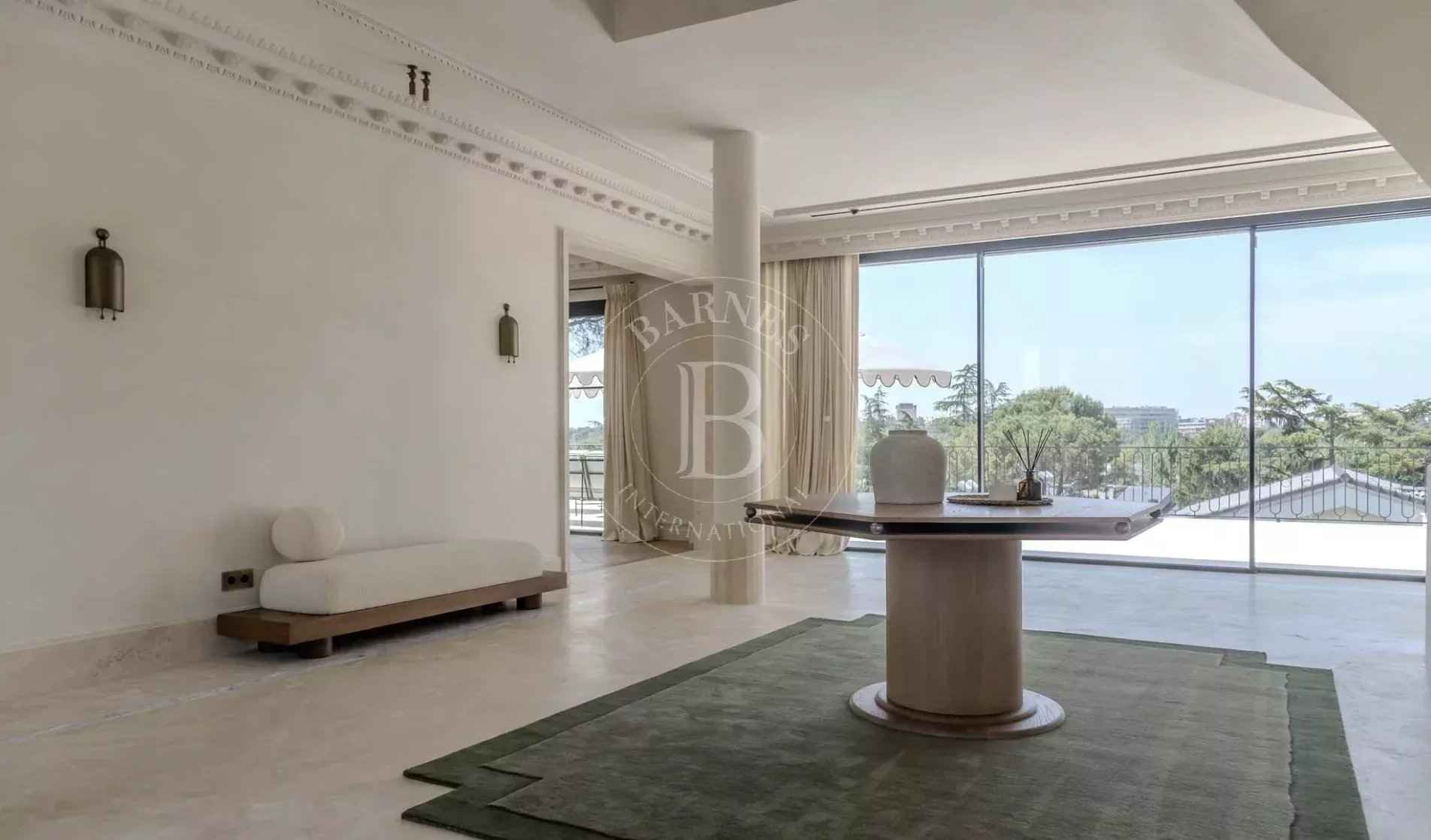 2a069671fa4fa3c0742b9a2f56b1ed7a 1b0159a4ec 1904 original - Attribut alt par défaut.