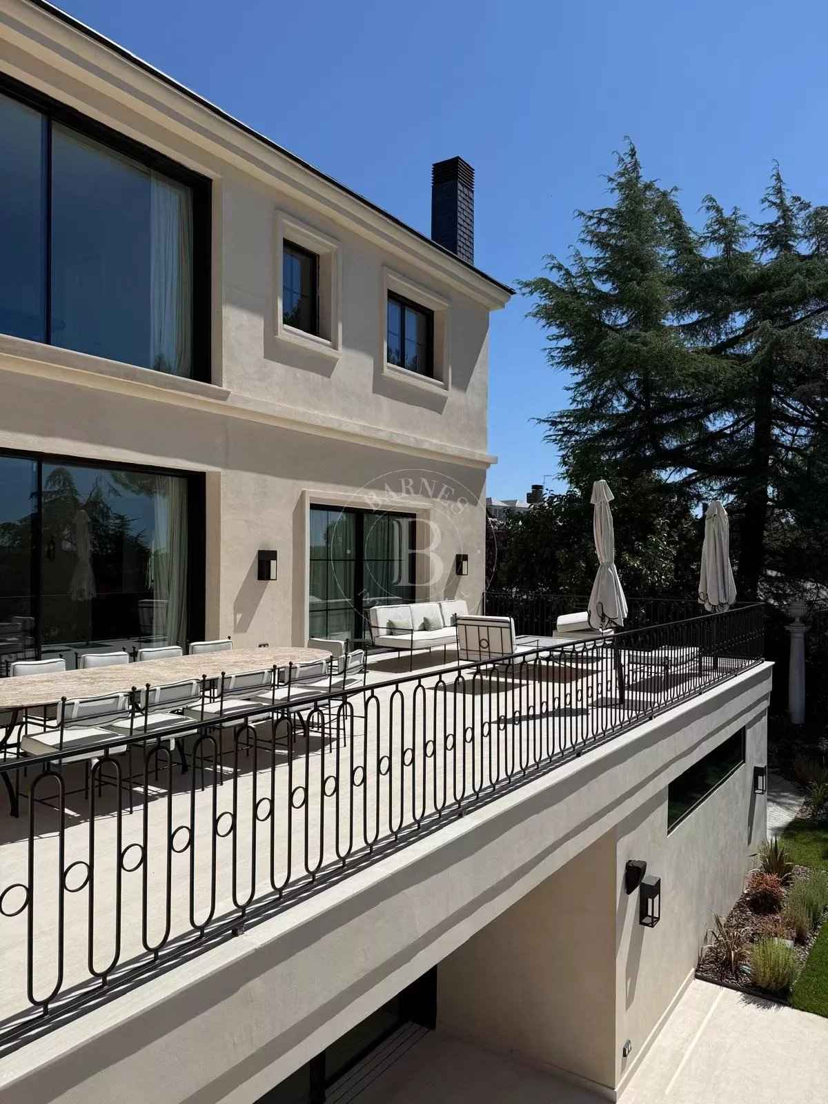 Fe2f8014ab91617e67355b7a4ca25ed4 2dd1041ef0 1600 original - Attribut alt par défaut.