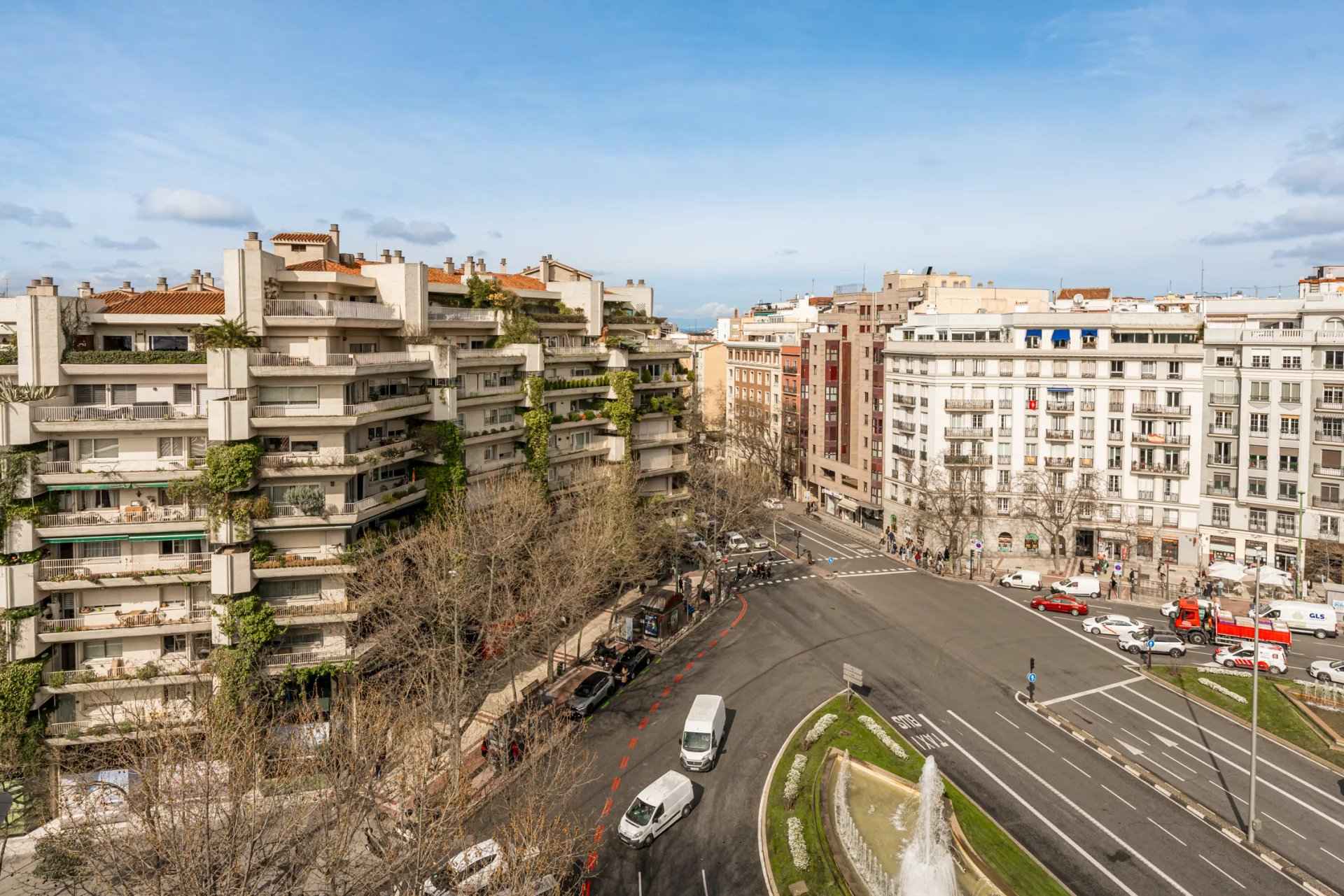 2355ca041a8aafc41b8cb8523551cf6f 316299163e 1920 original - Attribut alt par défaut.