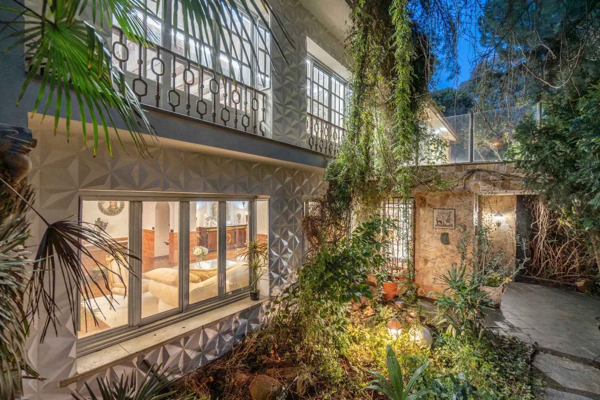 F5bda74a45261f1e17c025e61181a717 15f7142f9a 1920 original - Attribut alt par défaut.