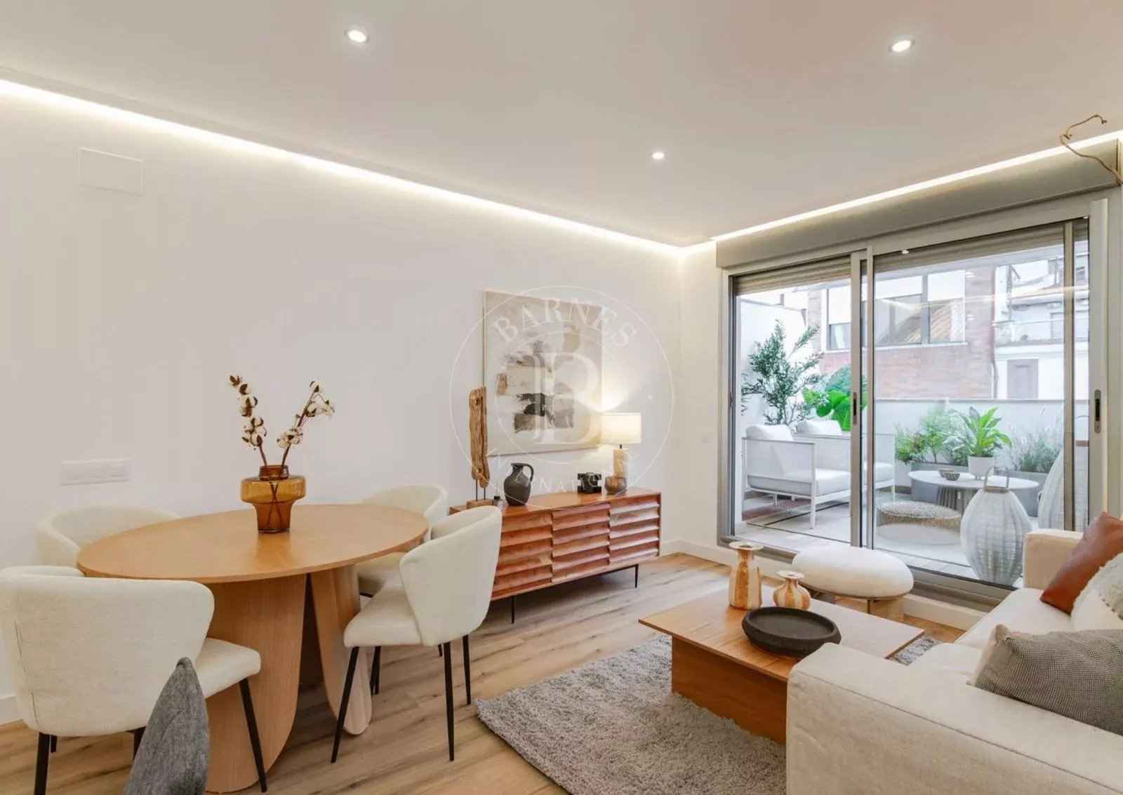 9d84f4ab0b605a8ac6def71e05bb3ab2 407f8e849f 1600 original - Attribut alt par défaut.