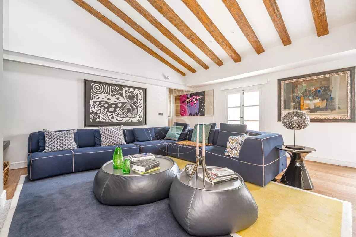 B00a5a5419fa55772f3b6c4c2cae9116 3f647d671a 1200 original - Attribut alt par défaut.