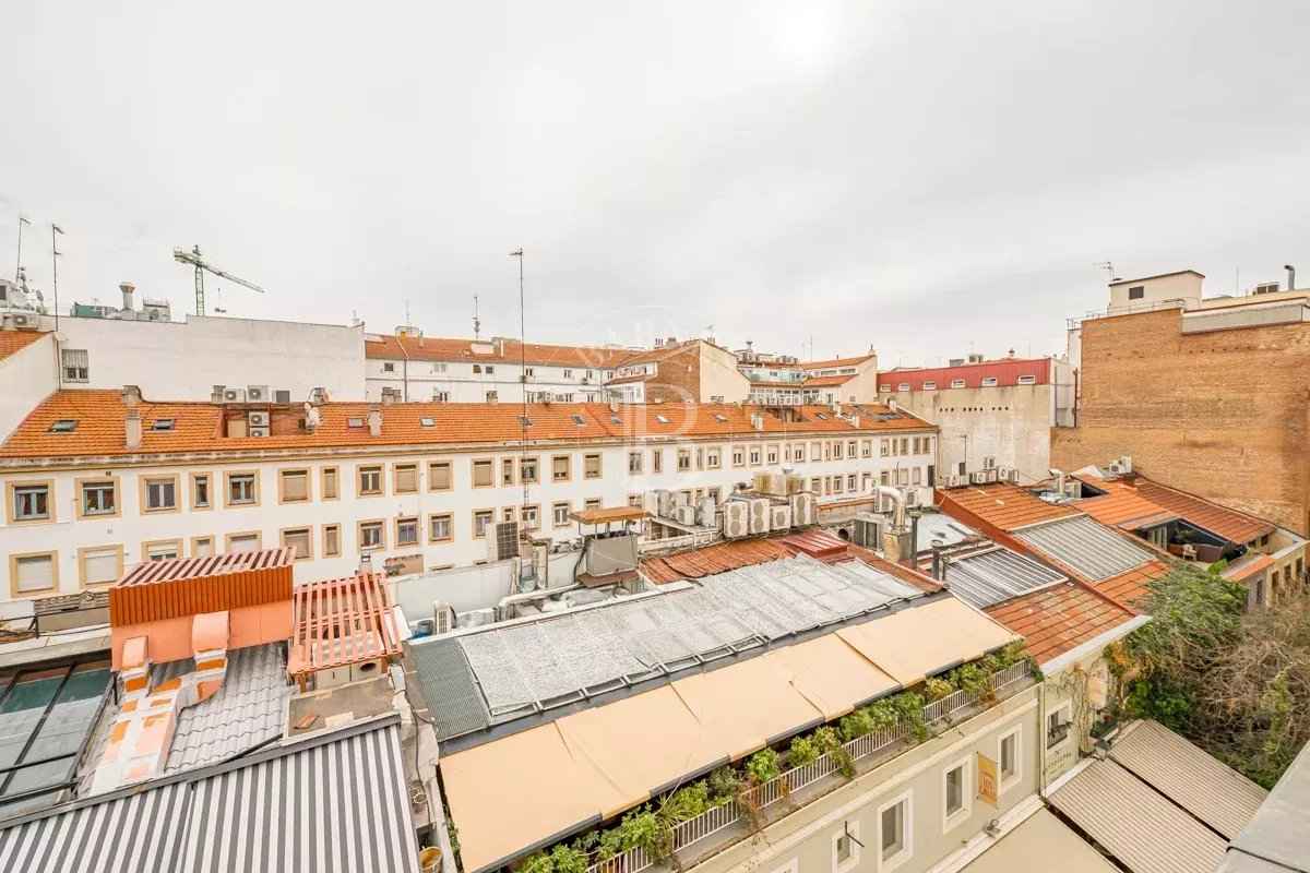 4c963a69bba563f2e013c80b18b1aa33 e198901cca 1200 original - Attribut alt par défaut.