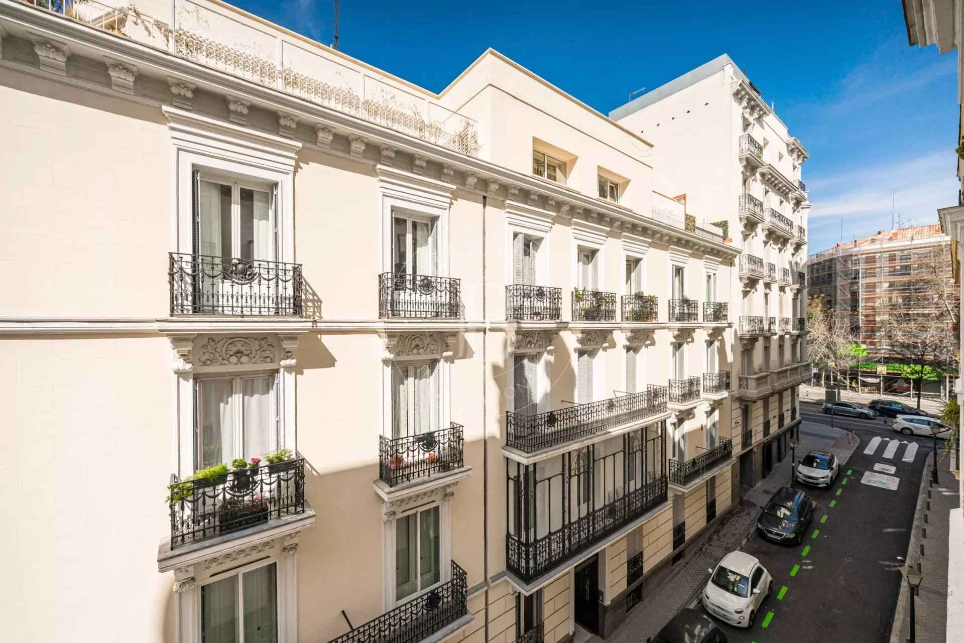 0d6d92b1fd3d58e8f15dec91034bec8d 7de9d66ff7 1920 original - Attribut alt par défaut.