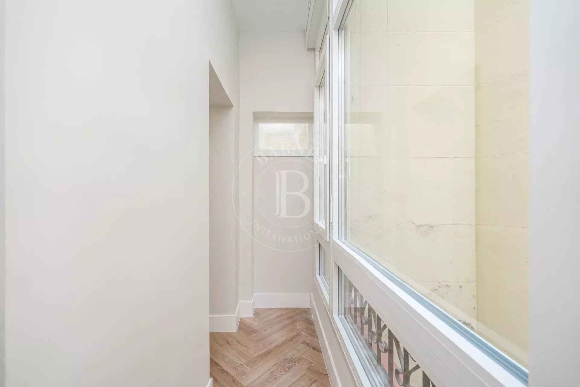 63b96689f9c8d6aa6e6cd21dc6b3355f e4e27fba47 1920 original - Attribut alt par défaut.