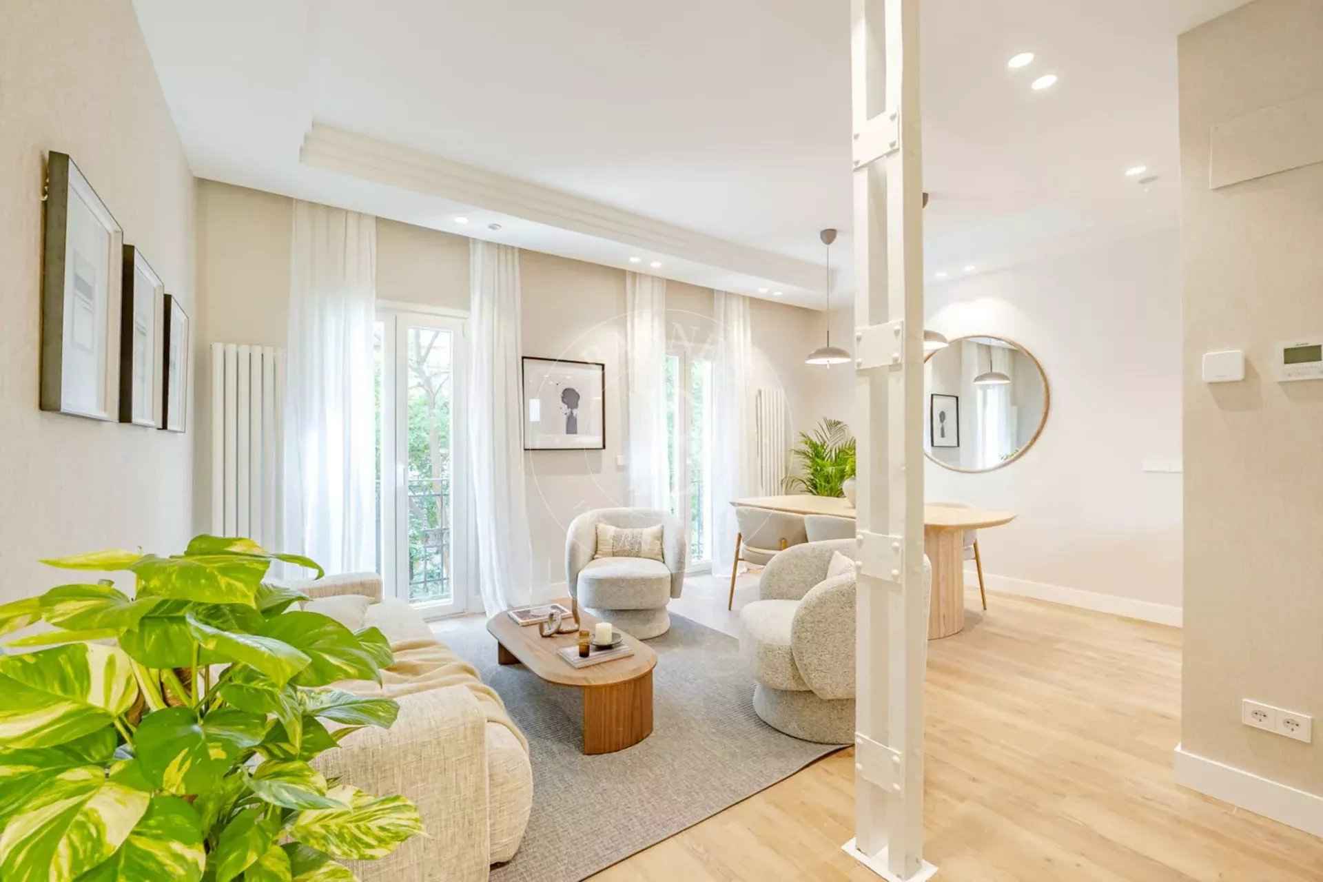 E26c31d954234a8d5700a37d6c4b6964 4a5f986b70 1920 original - Attribut alt par défaut.