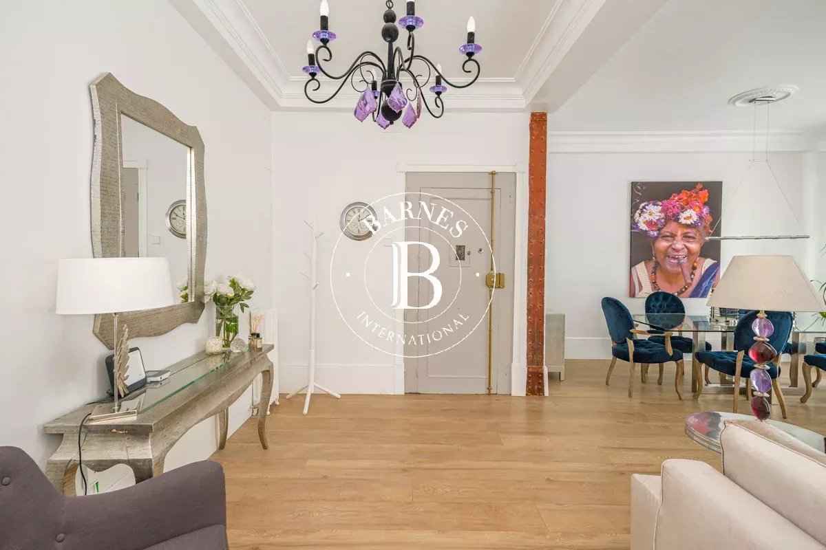 0159fa34aacdd58fe89cff14fe6c83c1 f34ab382de 1200 original - Attribut alt par défaut.