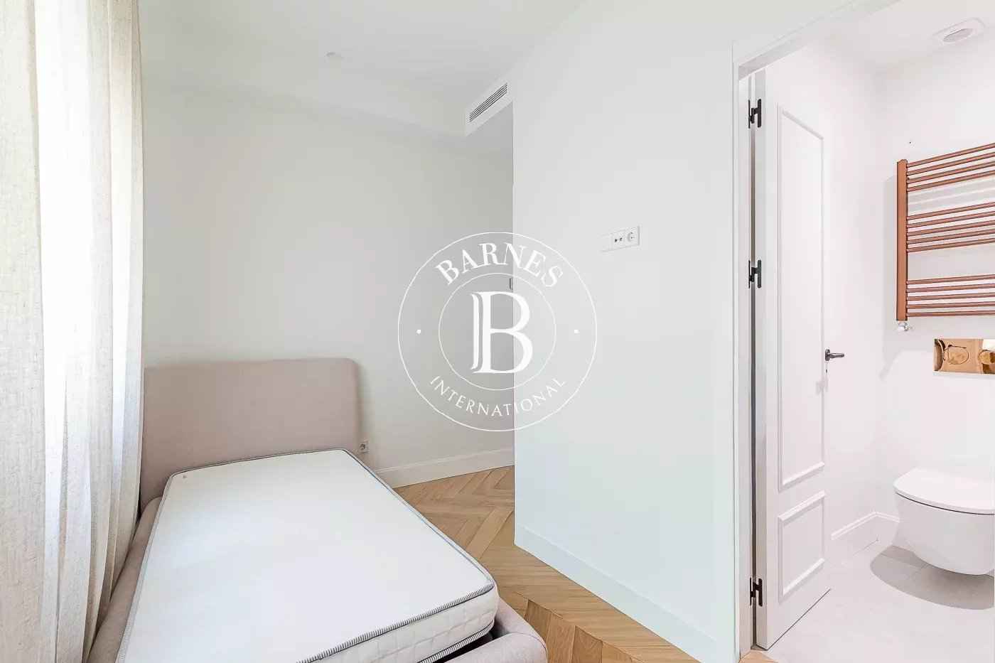 B8680c9d3e4370f83cc71f38cdb5cd0d f4c243987e 1400 original - Translation missing: en.helpers.application.image_tag.default_alt