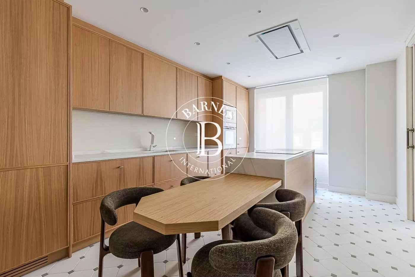 5227dccf75511b436cb5a75a1056db8c 5672660bc0 1400 original - Translation missing: en.helpers.application.image_tag.default_alt