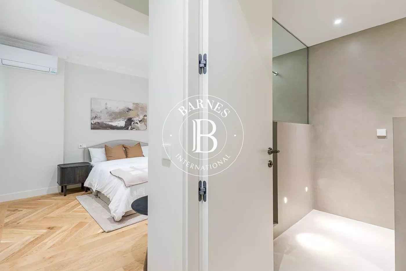 0172e079ff7c4e4915c9f8e874511d49 00741e8cfa 1400 original - Translation missing: en.helpers.application.image_tag.default_alt