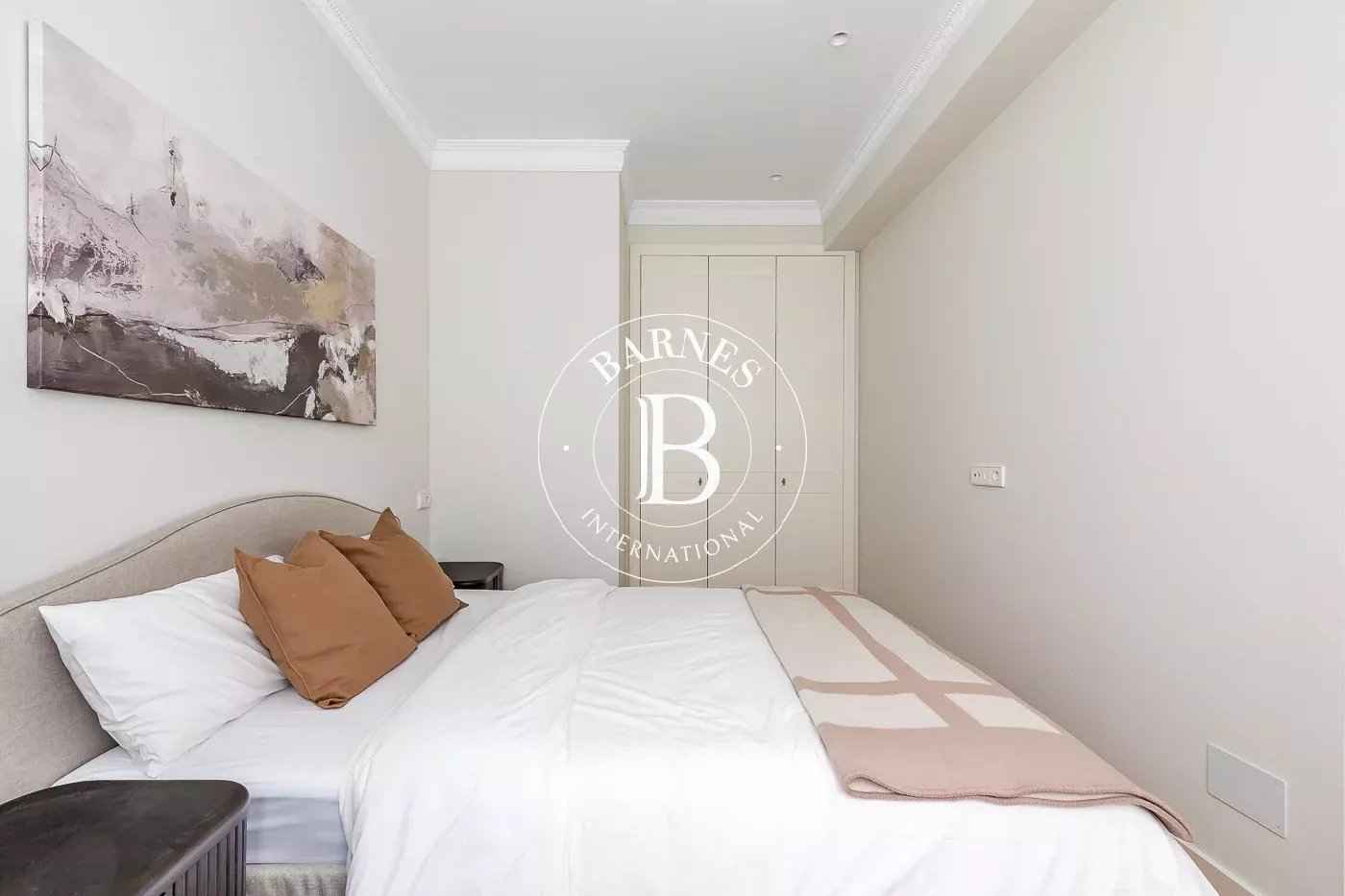 81ccff485f41a4b0de582773678bc49a c86a5042b7 1400 original - Translation missing: en.helpers.application.image_tag.default_alt