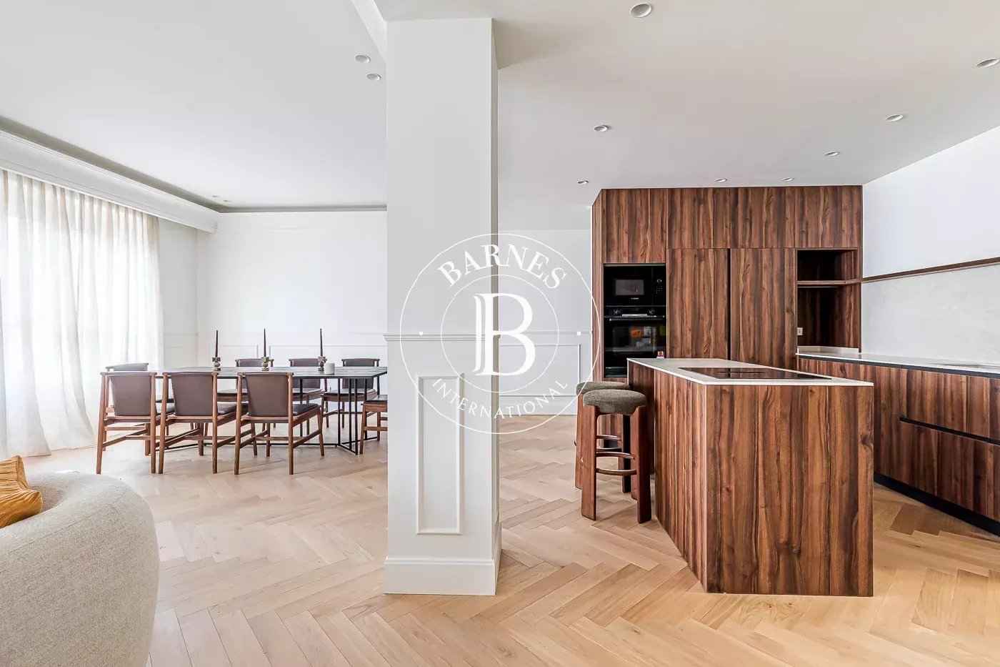 24e0a537c266f2216011400625c1071e bfdde03835 1400 original - Translation missing: en.helpers.application.image_tag.default_alt