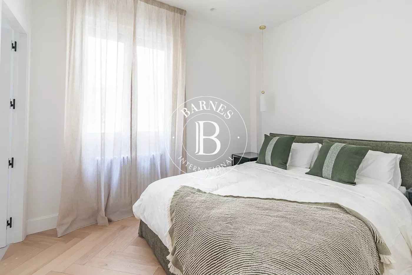 A14025f5a7e971f17a1715b5e900bdec 847bb8faee 1400 original - Translation missing: en.helpers.application.image_tag.default_alt