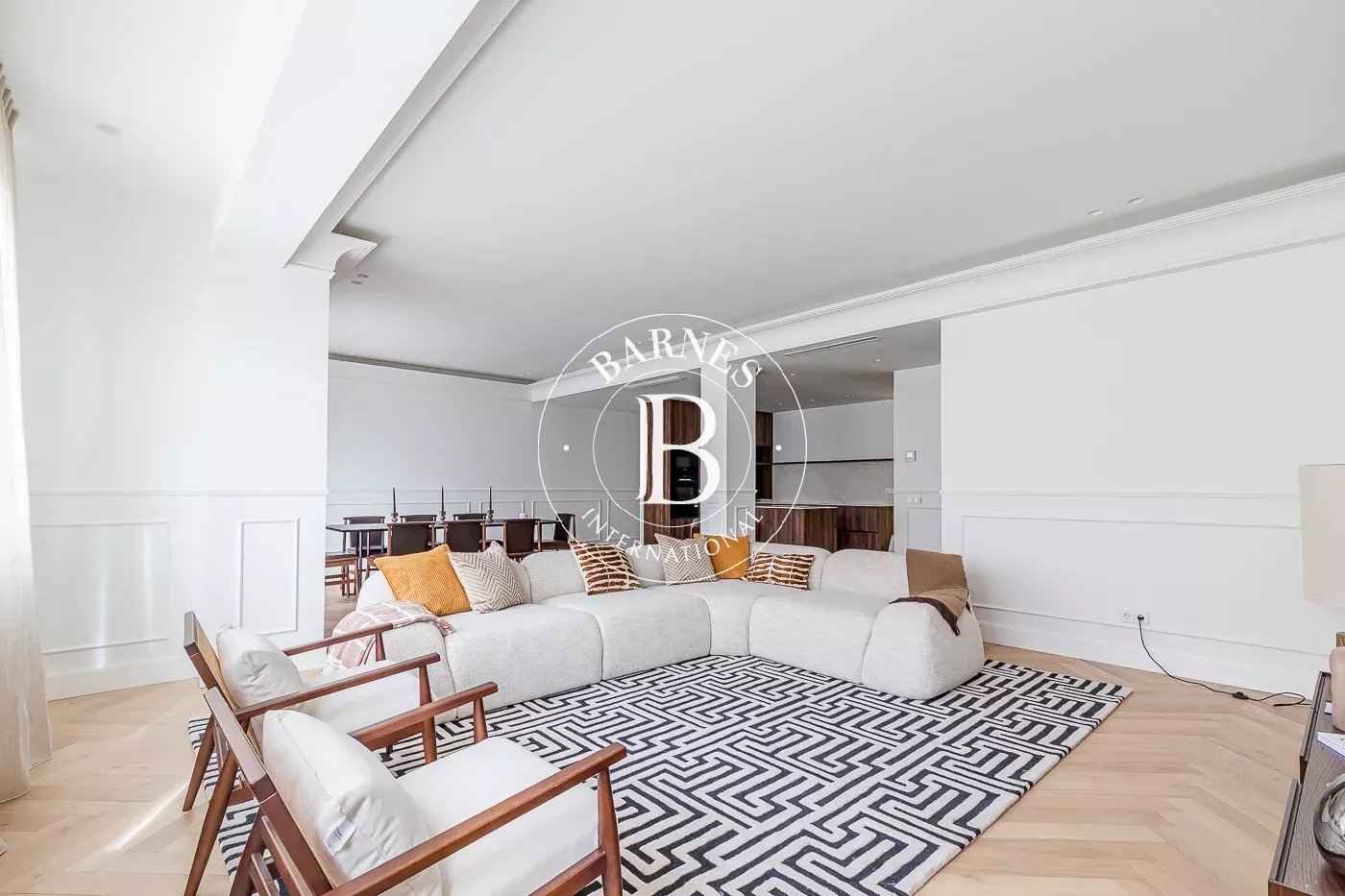 C4ee5f79cf960df38e936bc403d64065 2a43a90c05 1400 original - Translation missing: en.helpers.application.image_tag.default_alt