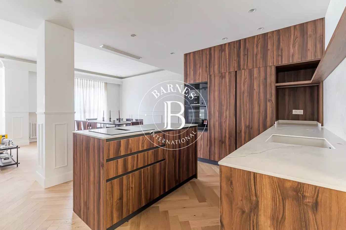 Aea727f43911a2bc0d98bb3760e74768 447bd439f2 1400 original - Translation missing: en.helpers.application.image_tag.default_alt