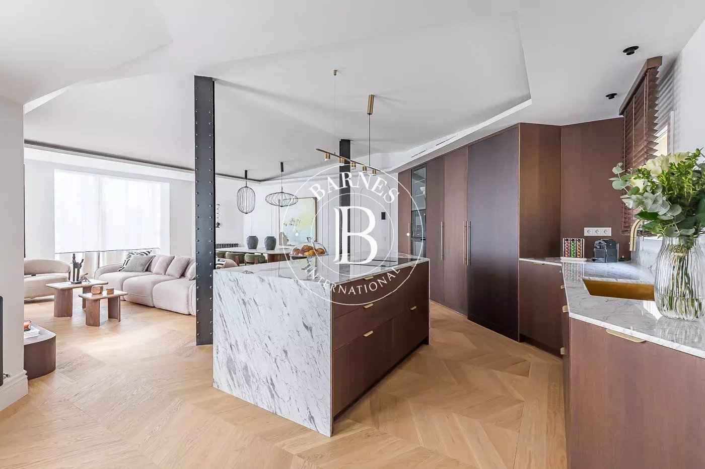 D7d307fc4bb101fa29f339119ec5dc80 aa3652d8c3 1400 original - Translation missing: en.helpers.application.image_tag.default_alt