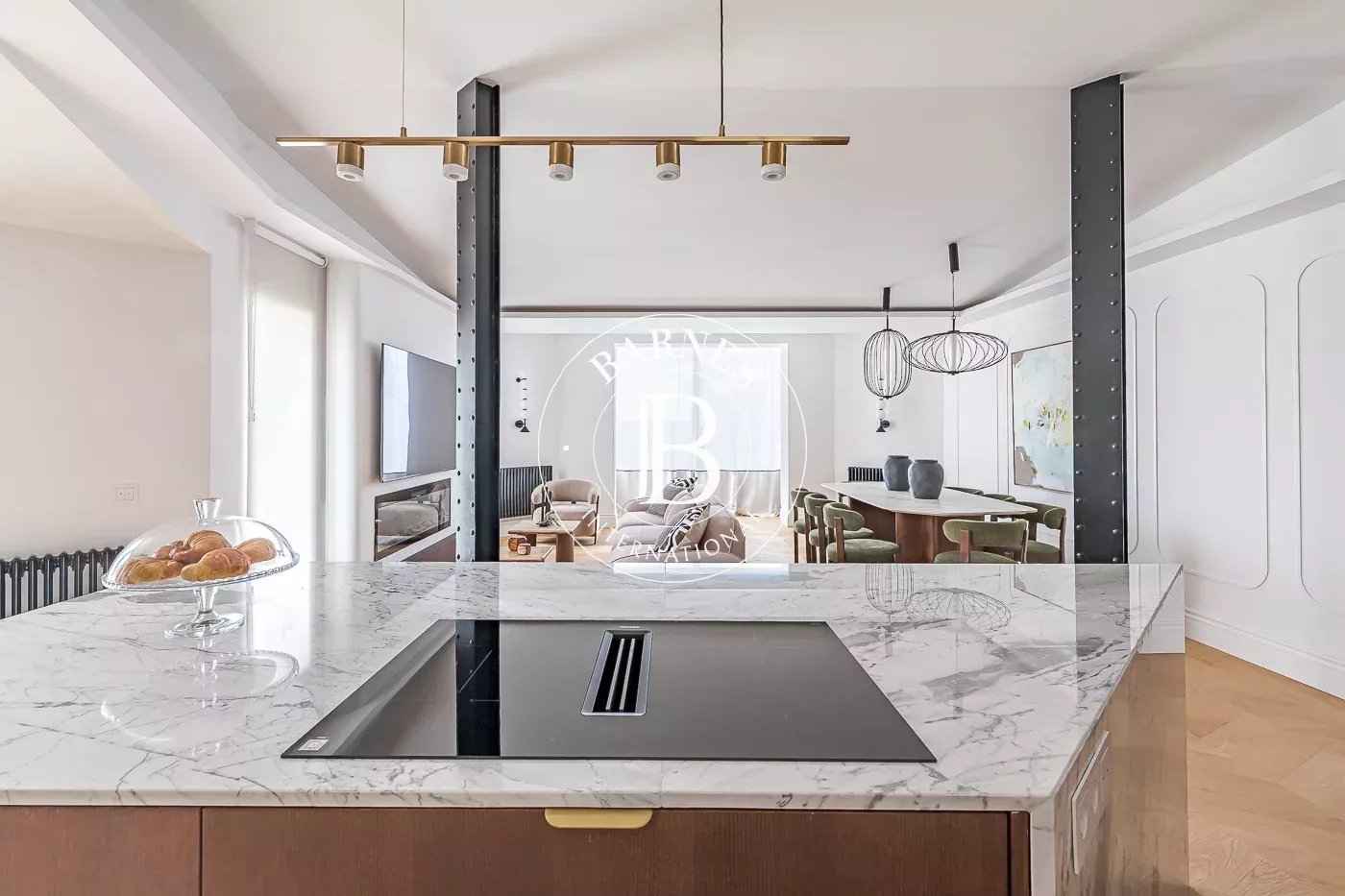 D98bd74016c6eb422713968b6f8686b5 45b5be04e9 1400 original - Translation missing: en.helpers.application.image_tag.default_alt