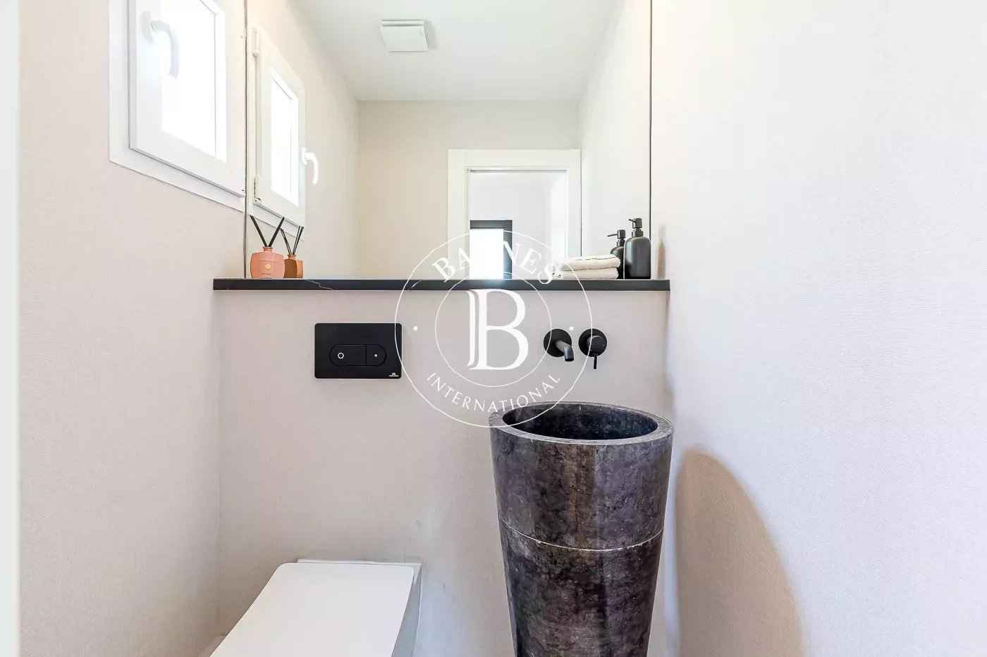 Ffef13067bf6208f8c4722e7246a9989 b59647c97b 1400 original - Translation missing: en.helpers.application.image_tag.default_alt