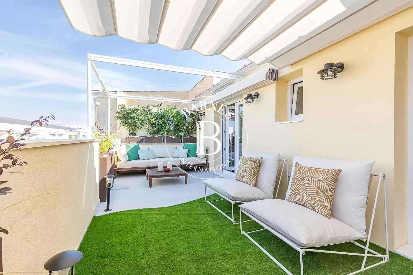 6888163a7b998e5ebfdeca1ca833bb1b 7ebaf434fd 1400 original - Translation missing: en.helpers.application.image_tag.default_alt