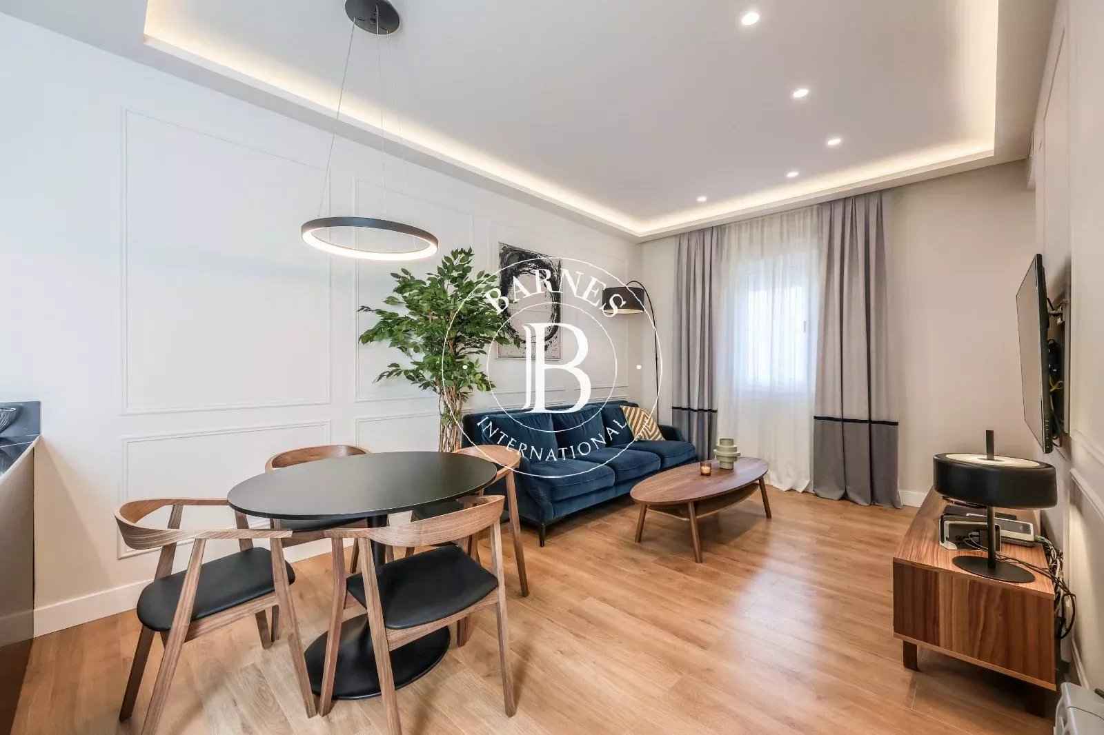 8f77892cb1b9d821af9013a9f8bc4c01 63f4152d06 1600 original - Attribut alt par défaut.