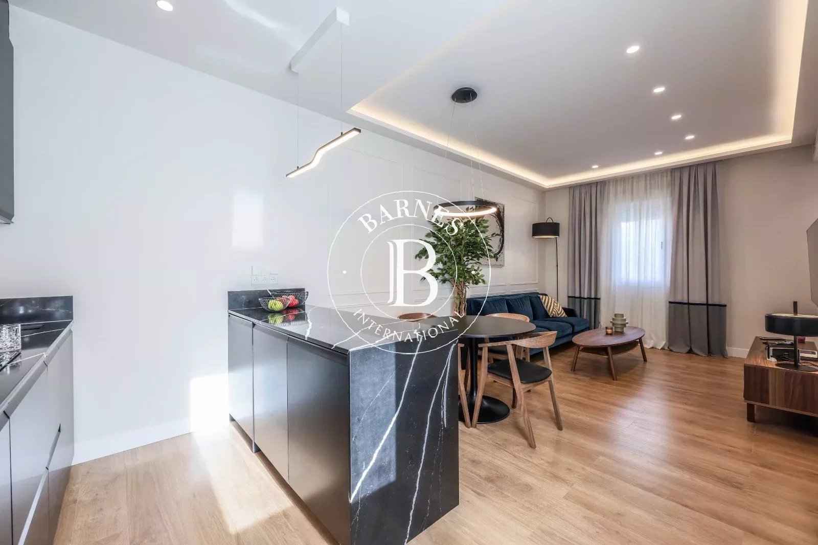 B2a8f768d6737b5e3284e915ecab625a e5a9faf50e 1600 original - Attribut alt par défaut.