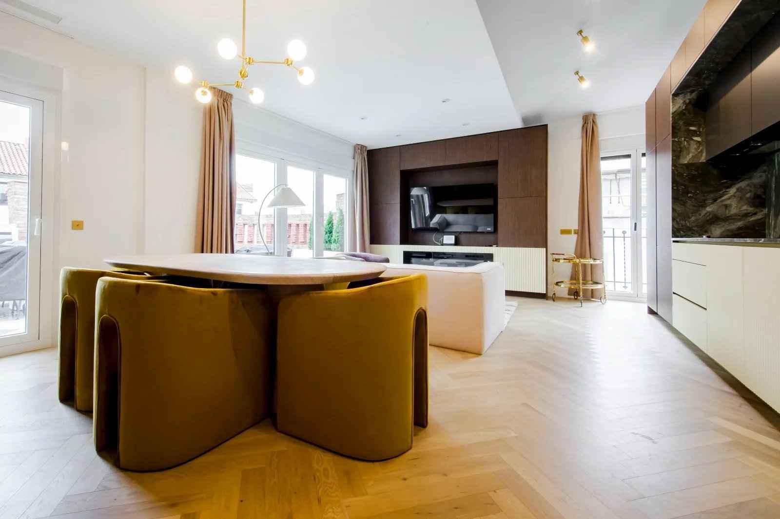 1b8912a13562d9882ff860cc27a0ddbe 3fee12b7fa 1600 original - Attribut alt par défaut.