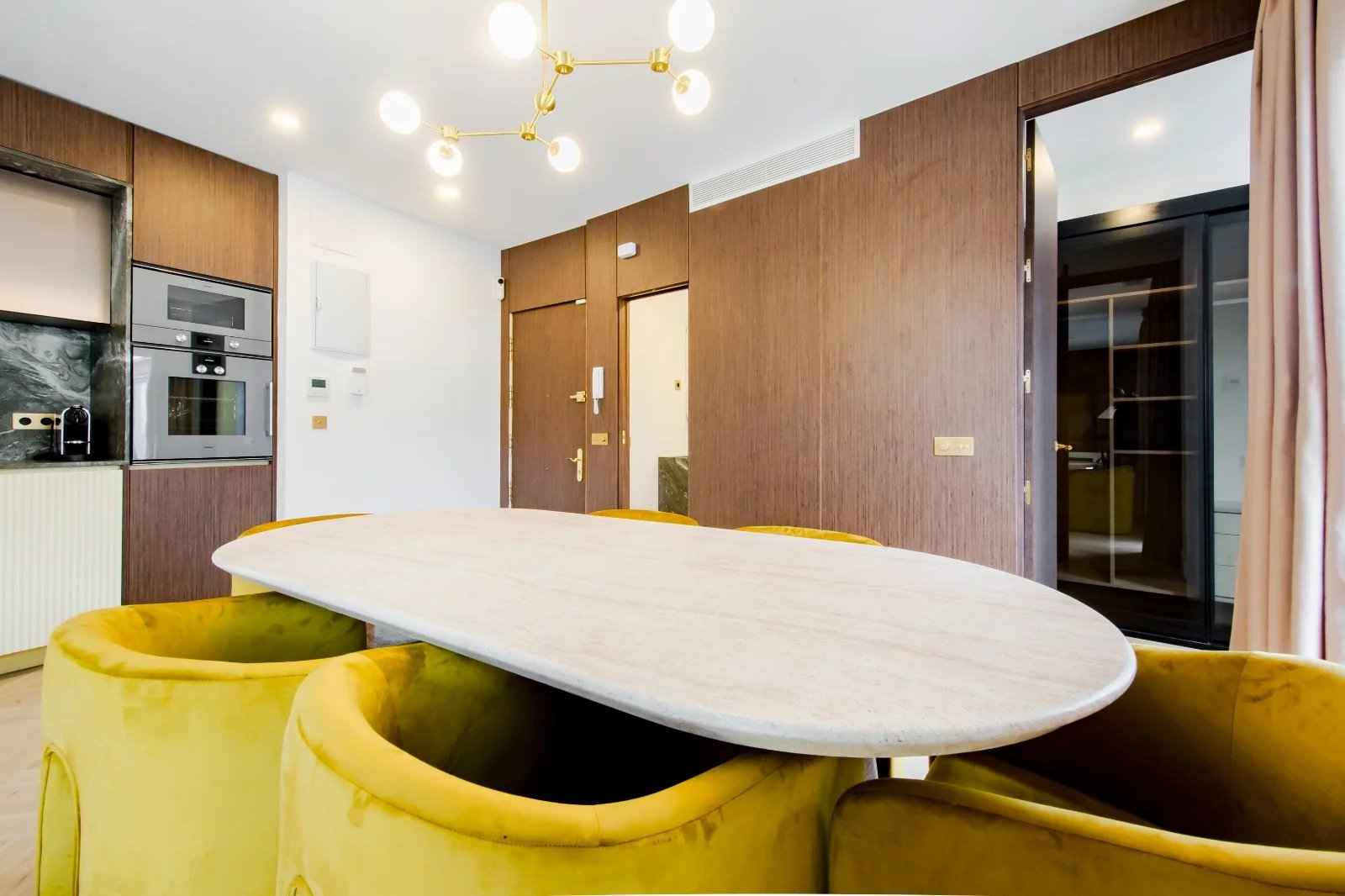 18472eb8ab23b5042e3992b7c2acf541 3ad40e4bc5 1600 original - Attribut alt par défaut.