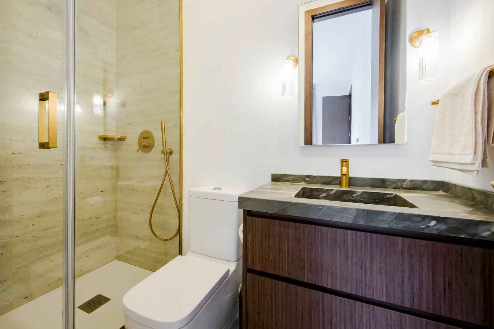 64c79c8ec72bd62553b48fda361fab8c 4d9fd9c1bb 1600 original - Attribut alt par défaut.