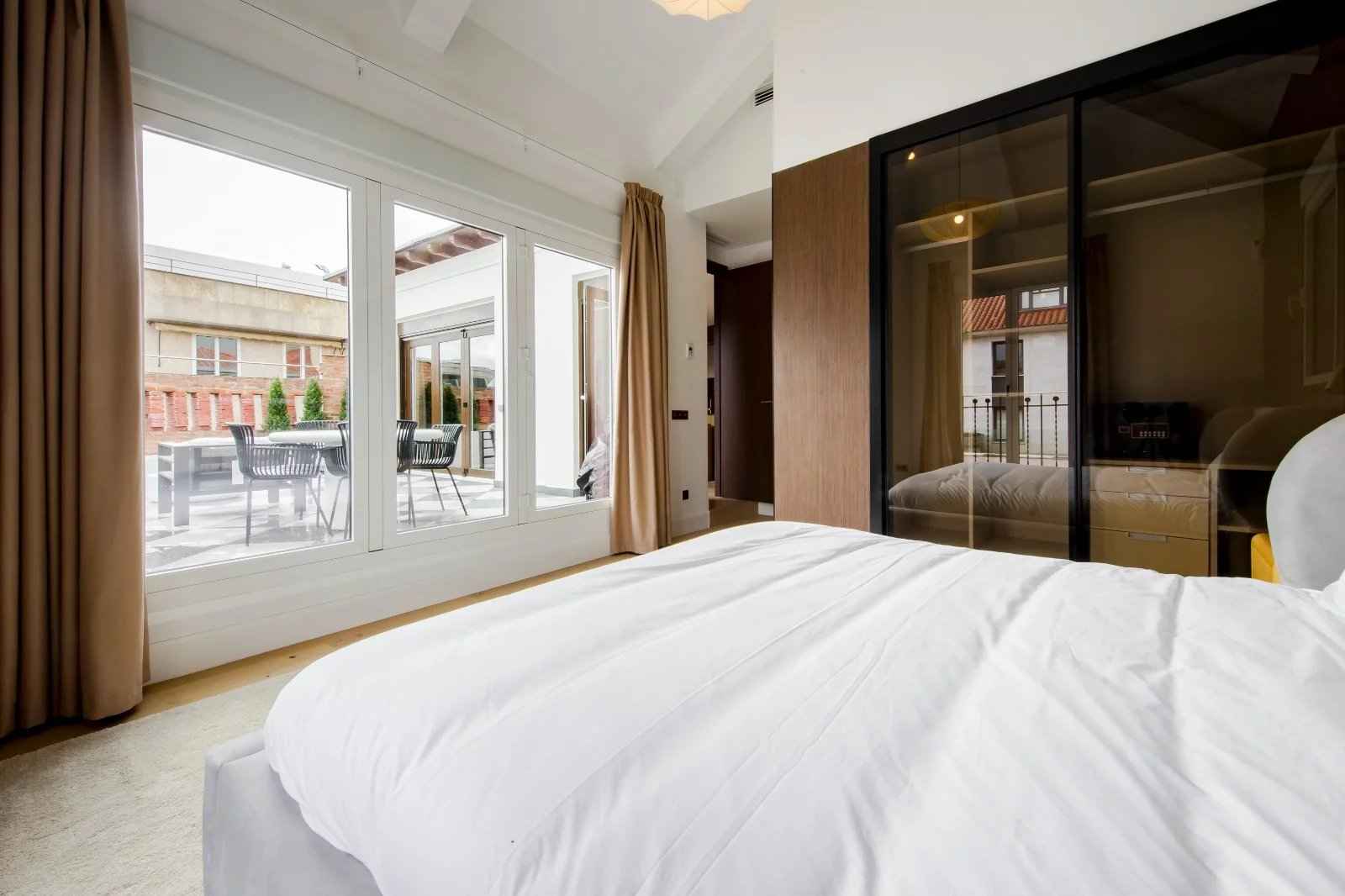 124a5b6a8bca1bdded22888701083c51 fb04e5f419 1600 original - Attribut alt par défaut.