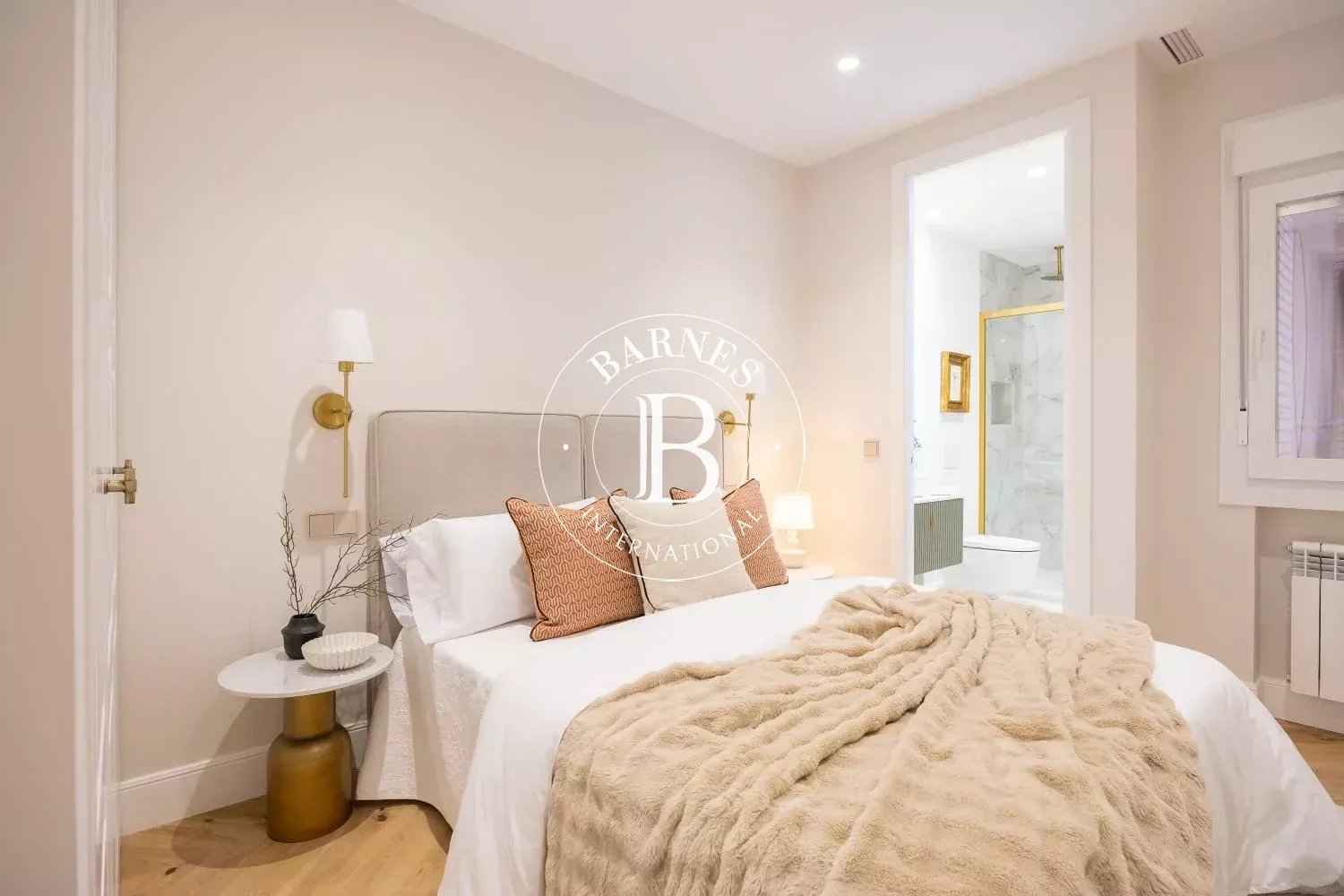 6fb755789d3267f193bc74003e6edf75 8f8ddc8ddd 1500 original - Attribut alt par défaut.