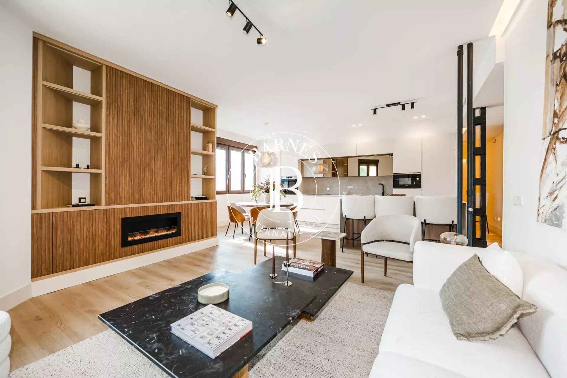 8ceece25c616b9311c8d19ee98ddd66e 4084162540 1920 original - Translation missing: en.helpers.application.image_tag.default_alt