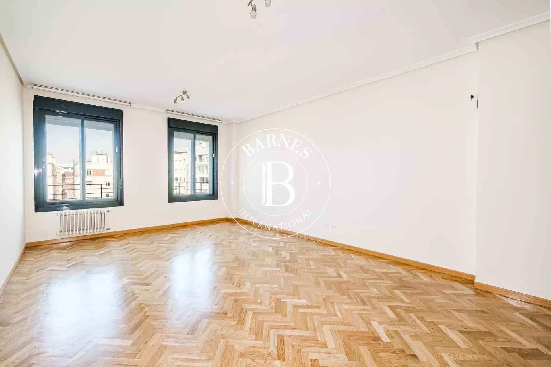 C08e40a1873aad316fec52c91afb1d82 e026348f72 1920 original - Translation missing: en.helpers.application.image_tag.default_alt