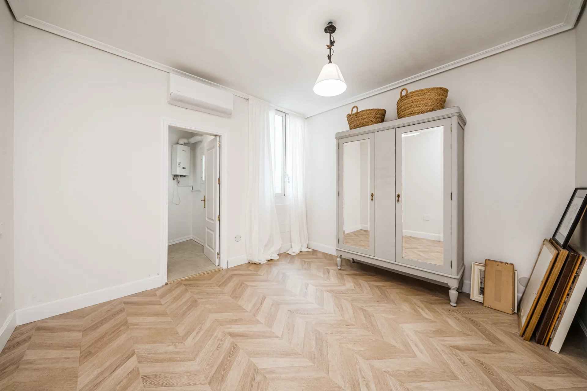 436bb754dfb43b6bc8e63a59bdd8d16b b00b06b574 1920 original - Attribut alt par défaut.