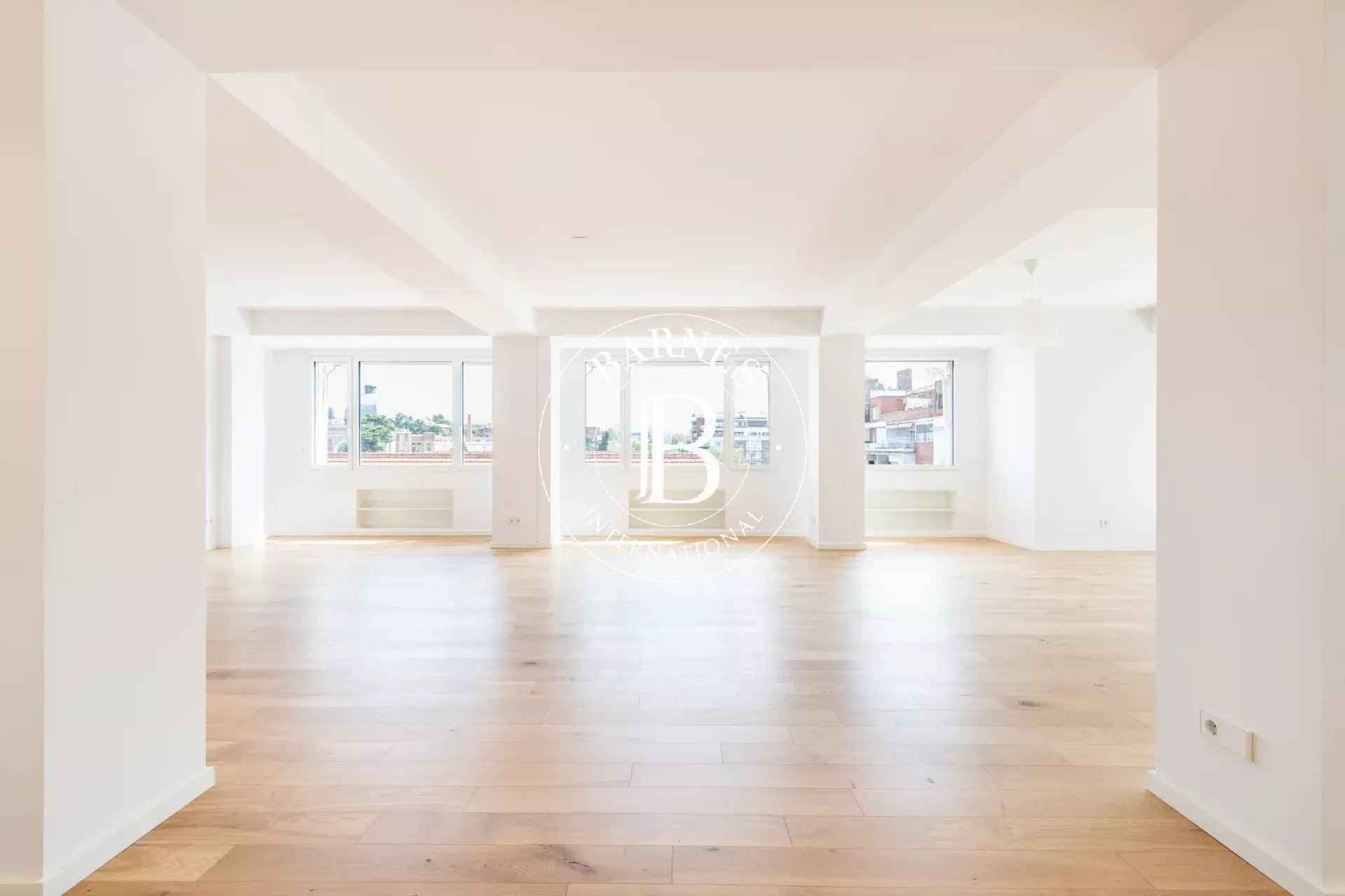 21baebb9069f542d9a151ca6e1d6a33d c9139ae66a 1920 original - Attribut alt par défaut.