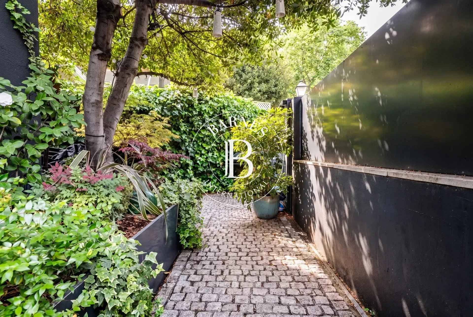 Ae779b75c5071fa8f974b7a7c81ce963 b9596c9d9b 1920 original - Attribut alt par défaut.