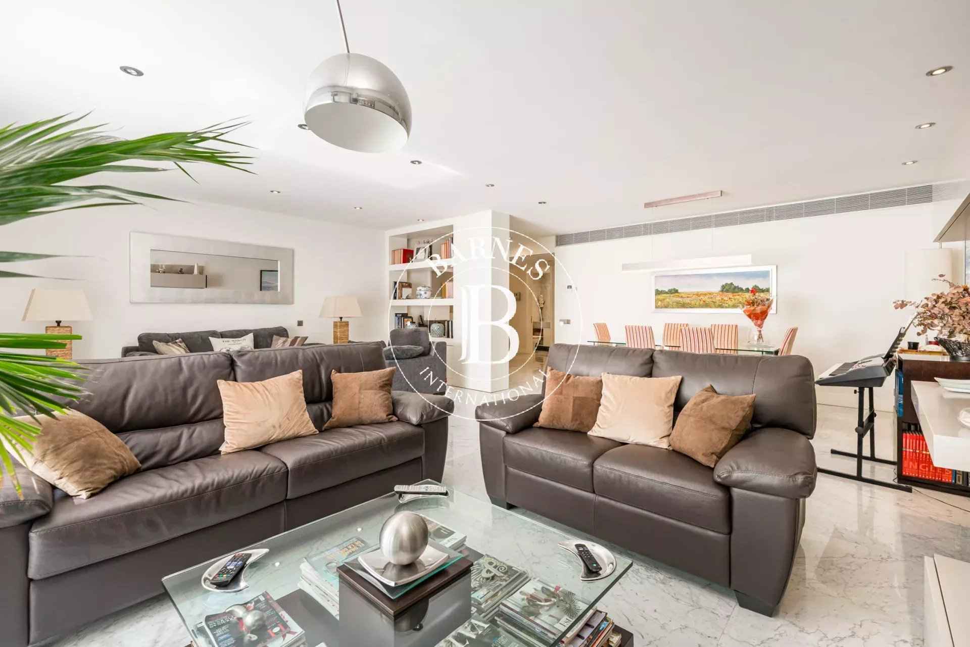 Cf53e4d1203b3fc57ad5e7c86b301234 d4b385ce9d 1920 original - Attribut alt par défaut.