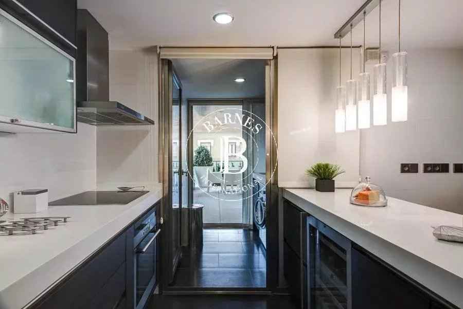 E87d73c3e8a7a5bb0b46957bde6dc194 c61ae606d9 900 original - Attribut alt par défaut.