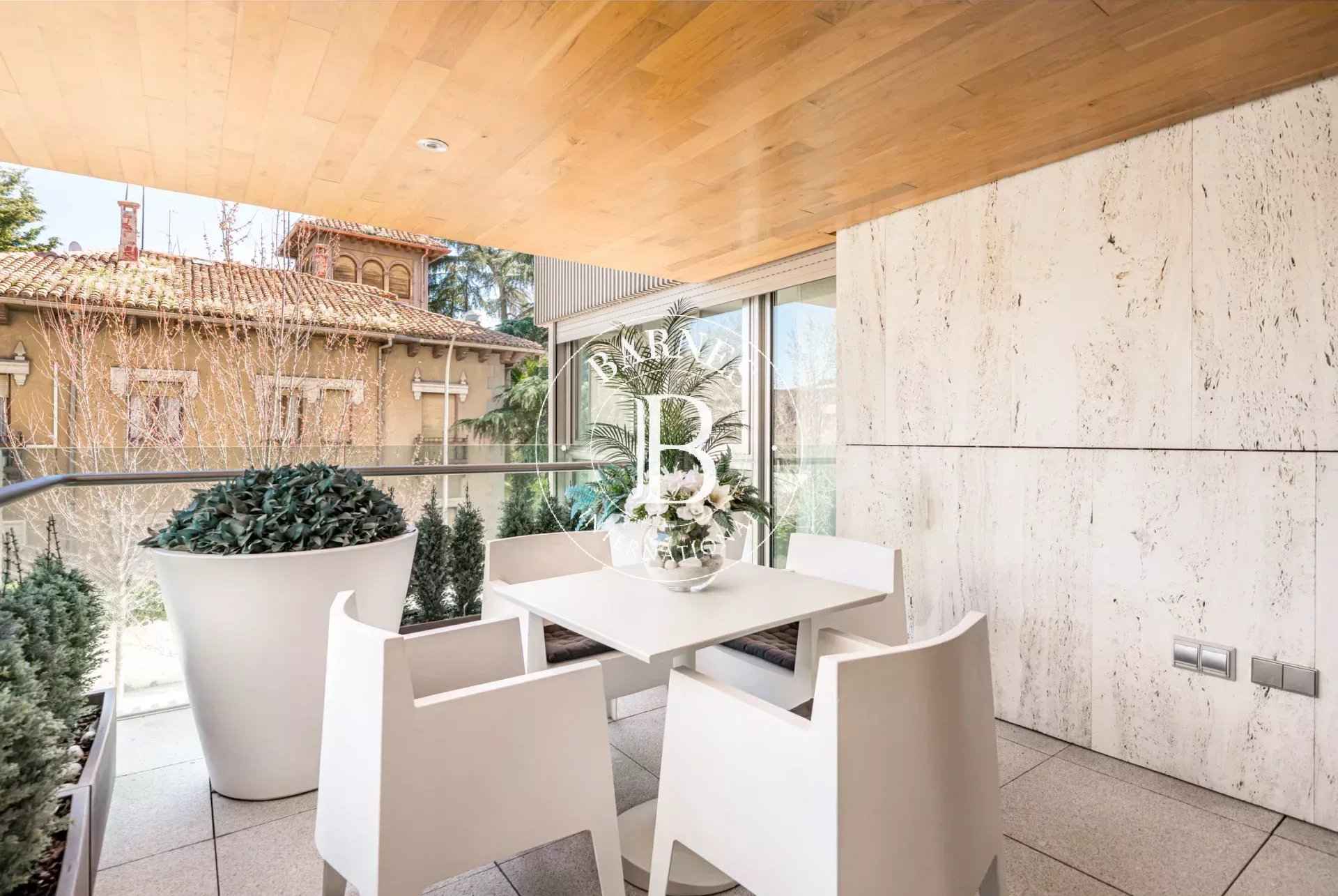 6c810f2bced60bcc0266841a56e41697 57817eabff 1920 original - Attribut alt par défaut.