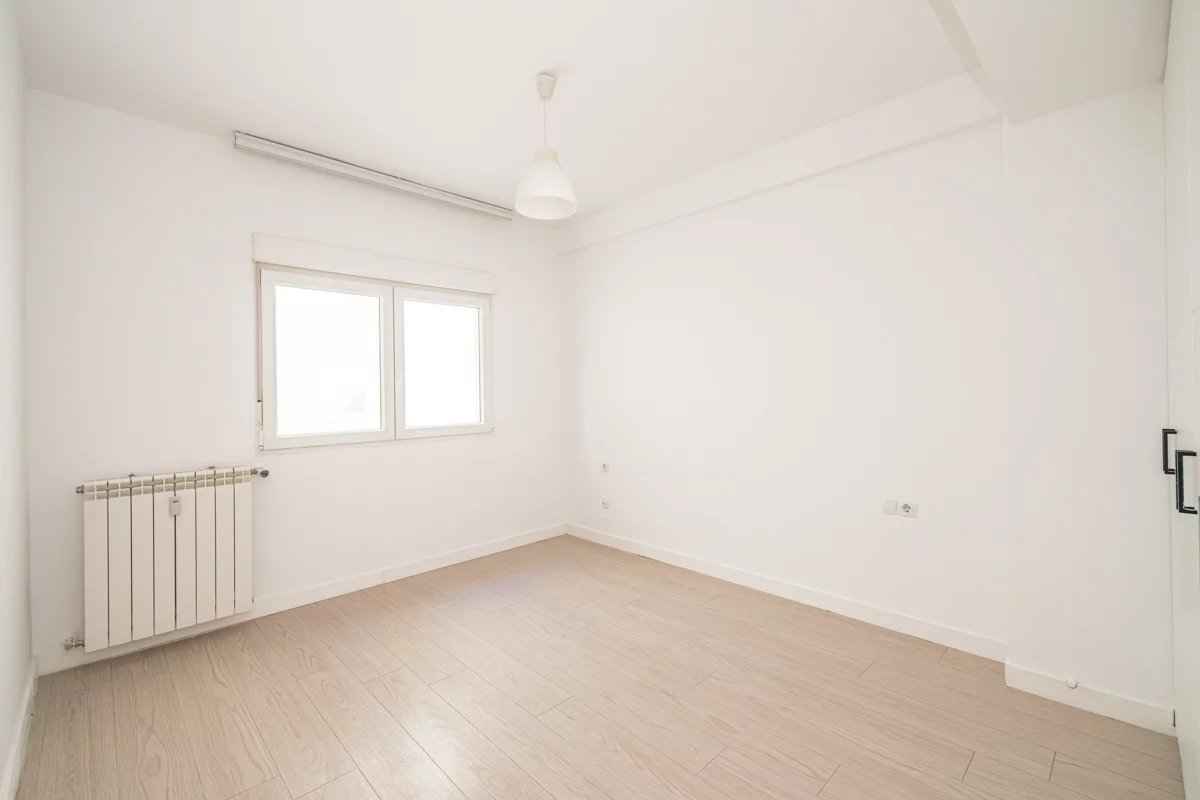 D9a64db082495575cd7ccf478f585e17 88354118bb 1200 original - Attribut alt par défaut.