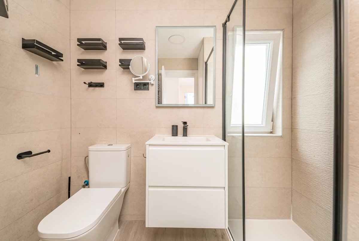 2c6ab47bf5276b819990f6ba1f215a2a 240a8525f9 1200 original - Attribut alt par défaut.