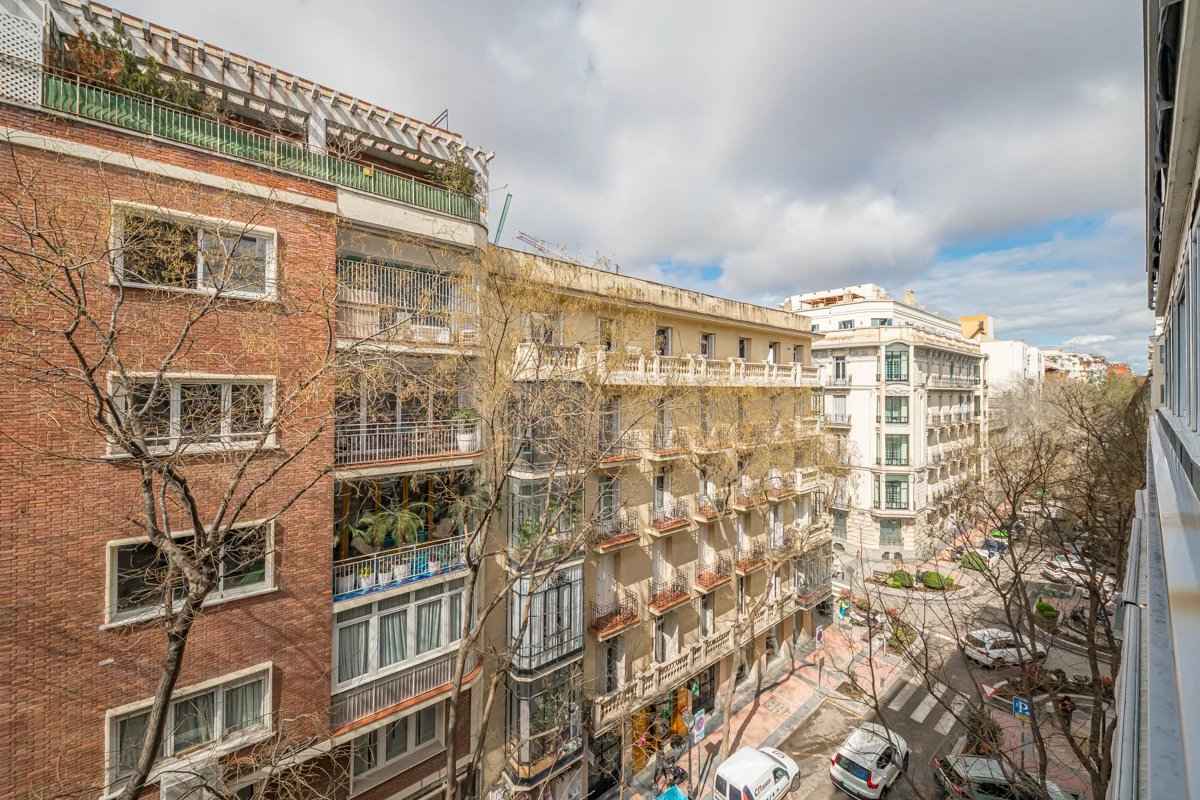 9b9601ec5432b6b1bb1361393ad48365 e3828fe4ba 1200 original - Attribut alt par défaut.